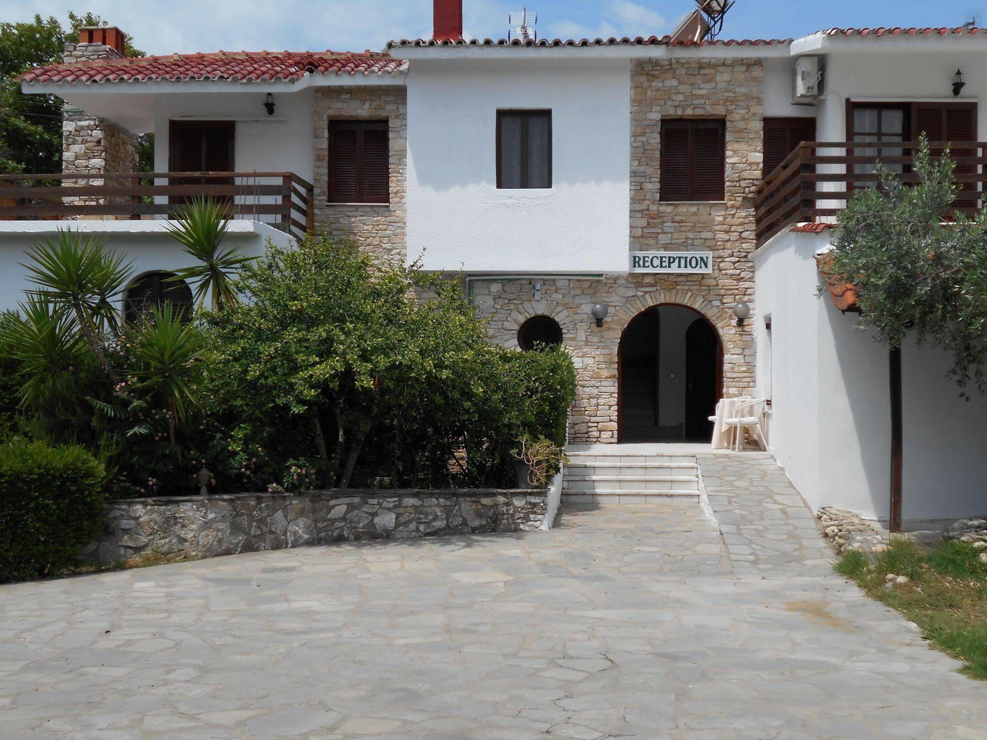 Hotel Kari Ouranoupoli Exterior foto